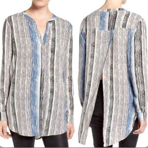 Astr the Label Striped Open Back V-Neck Blouse Multicolored Blue & Black Sz Med